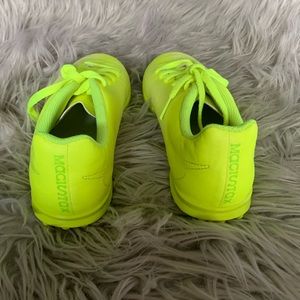 Nike Magistax sneaker